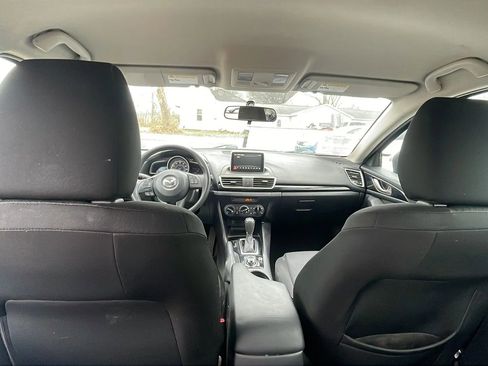 Used 2016 MAZDA MAZDA3 i Sport image 17
