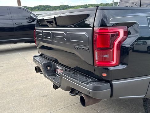 Used 2018 Ford F150 Raptor w/ Equipment Group 802A Luxury AWD/4WD image 17