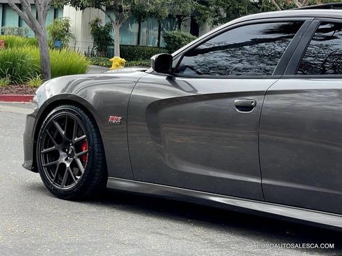 Used 2017 Dodge Charger R/T Scat Pack w/ Technology Group image 42