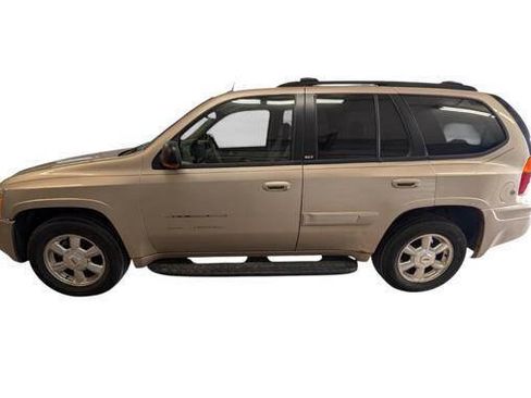 Used 2004 GMC Envoy SLT AWD/4WD image 2