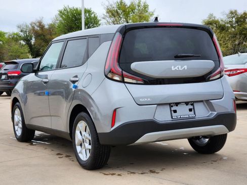 New 2025 Kia Soul LX image 3
