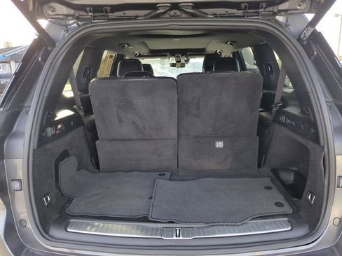 Used 2021 Jeep Grand Cherokee L Overland w/ Luxury Tech Group IV image 12