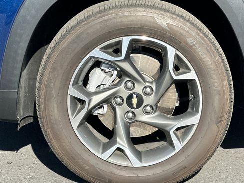 Used 2024 Chevrolet Trax LT image 41