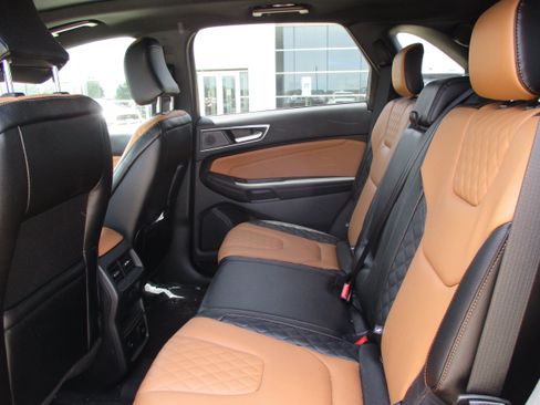 Used 2024 Ford Edge Titanium w/ Titanium Elite Package AWD/4WD image 19