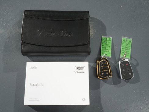 Used 2020 Cadillac Escalade Luxury image 68