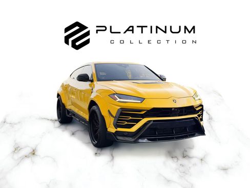 Used 2021 Lamborghini Urus AWD/4WD image 1
