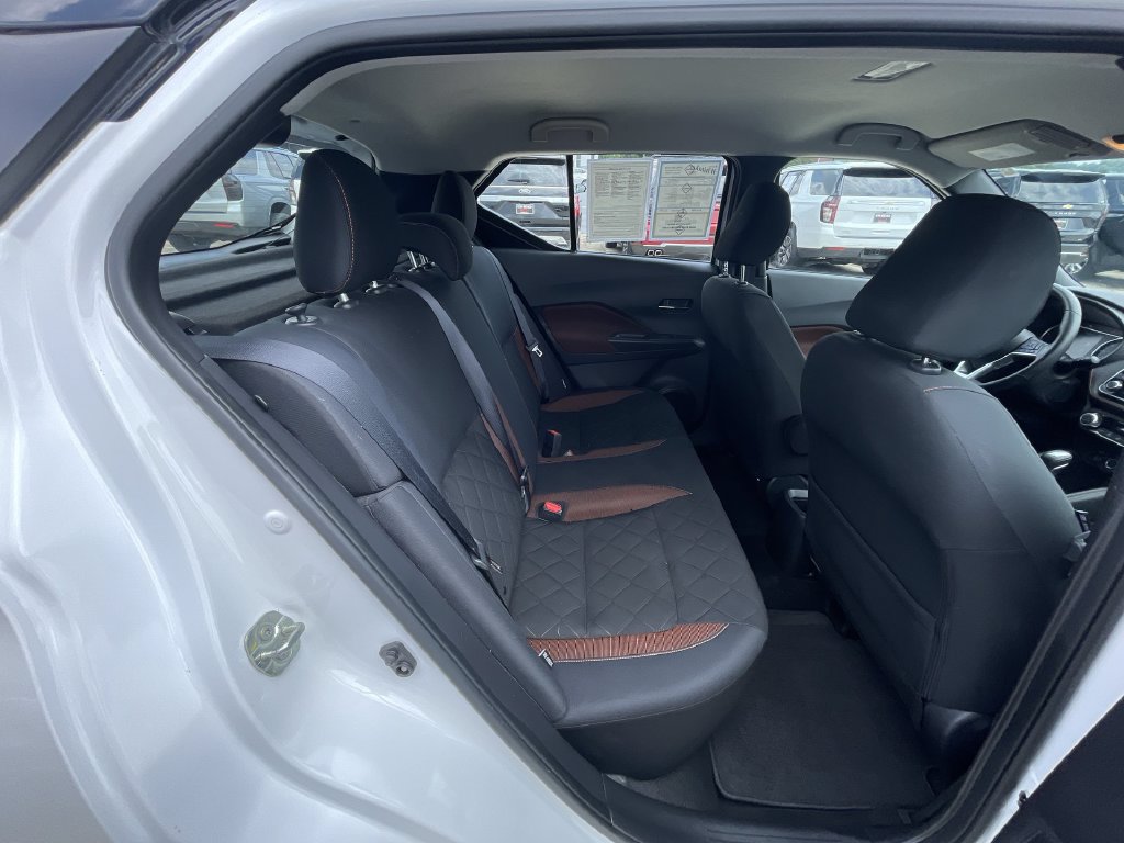 Used 2020 Nissan Kicks SR FWD image 26