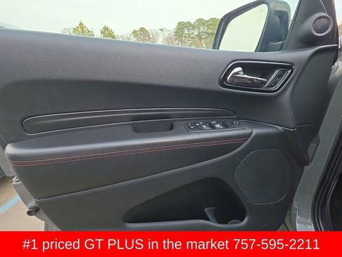 Used 2024 Dodge Durango GT image 10