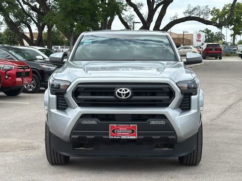 Certified 2025 Toyota Tacoma SR5 RWD image 2
