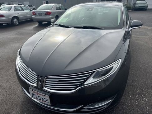 Used 2016 Lincoln MKZ w/ Equipment Group 300A Reserve image 3