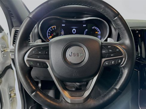 Used 2019 Jeep Grand Cherokee Limited X image 12
