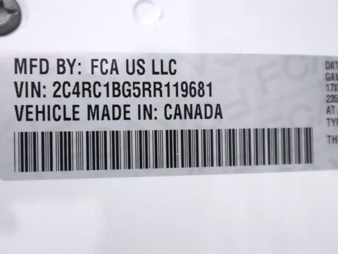 Used 2024 Chrysler Pacifica Touring-L FWD image 47