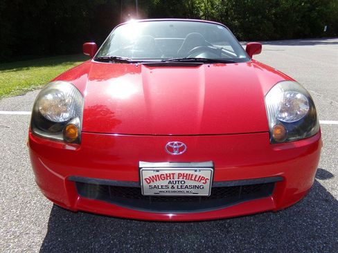 Used 2000 Toyota MR2 image 2