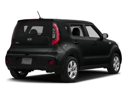 Used 2018 Kia Soul w/ Convenience Package FWD image 2