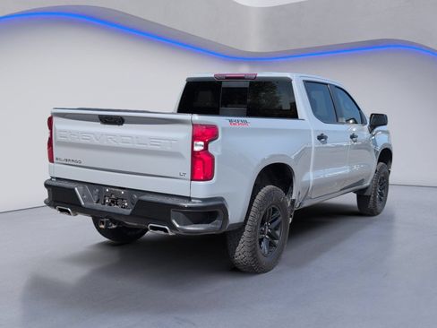 Used 2024 Chevrolet Silverado 1500 LT Trail Boss w/ Convenience Package II AWD/4WD image 3