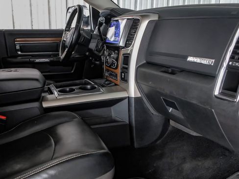 Used 2014 RAM 2500 Laramie w/ Convenience Group image 12