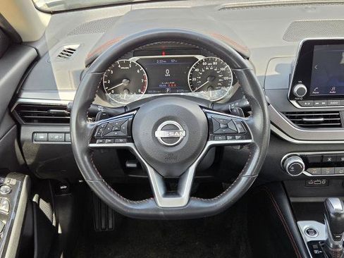 Certified 2024 Nissan Altima 2.5 SR FWD image 25