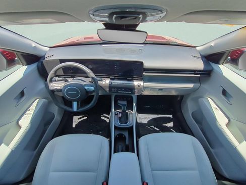 Used 2024 Hyundai Kona SEL FWD image 11