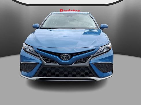 Used 2023 Toyota Camry XSE FWD image 2