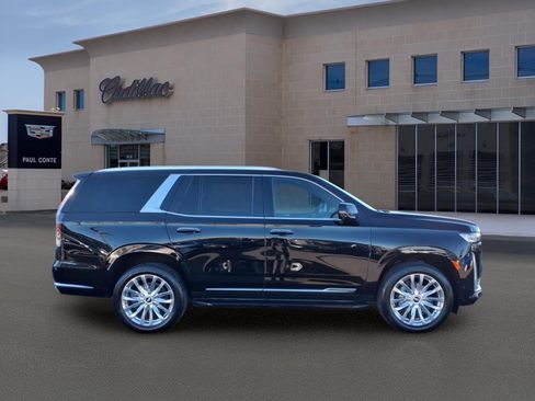 Used 2023 Cadillac Escalade Premium Luxury AWD/4WD image 4