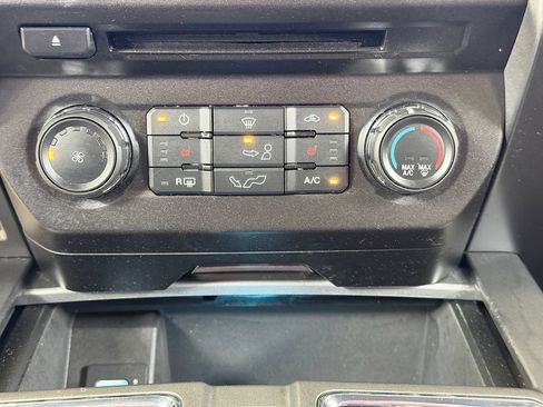 Used 2018 Ford F150 XLT w/ Equipment Group 302A Luxury AWD/4WD image 54