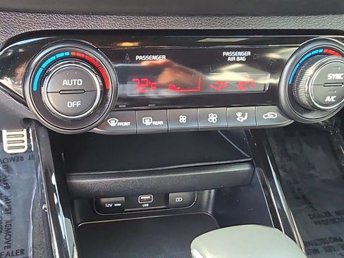 Used 2024 Kia Forte GT-Line image 19