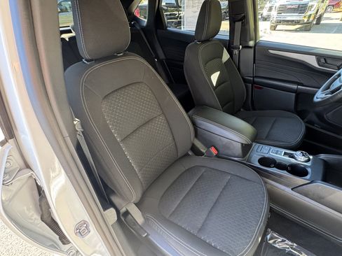 Used 2025 Ford Escape Active image 18