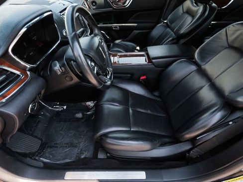 Used 2020 Lincoln Continental AWD w/ Premium Package image 46