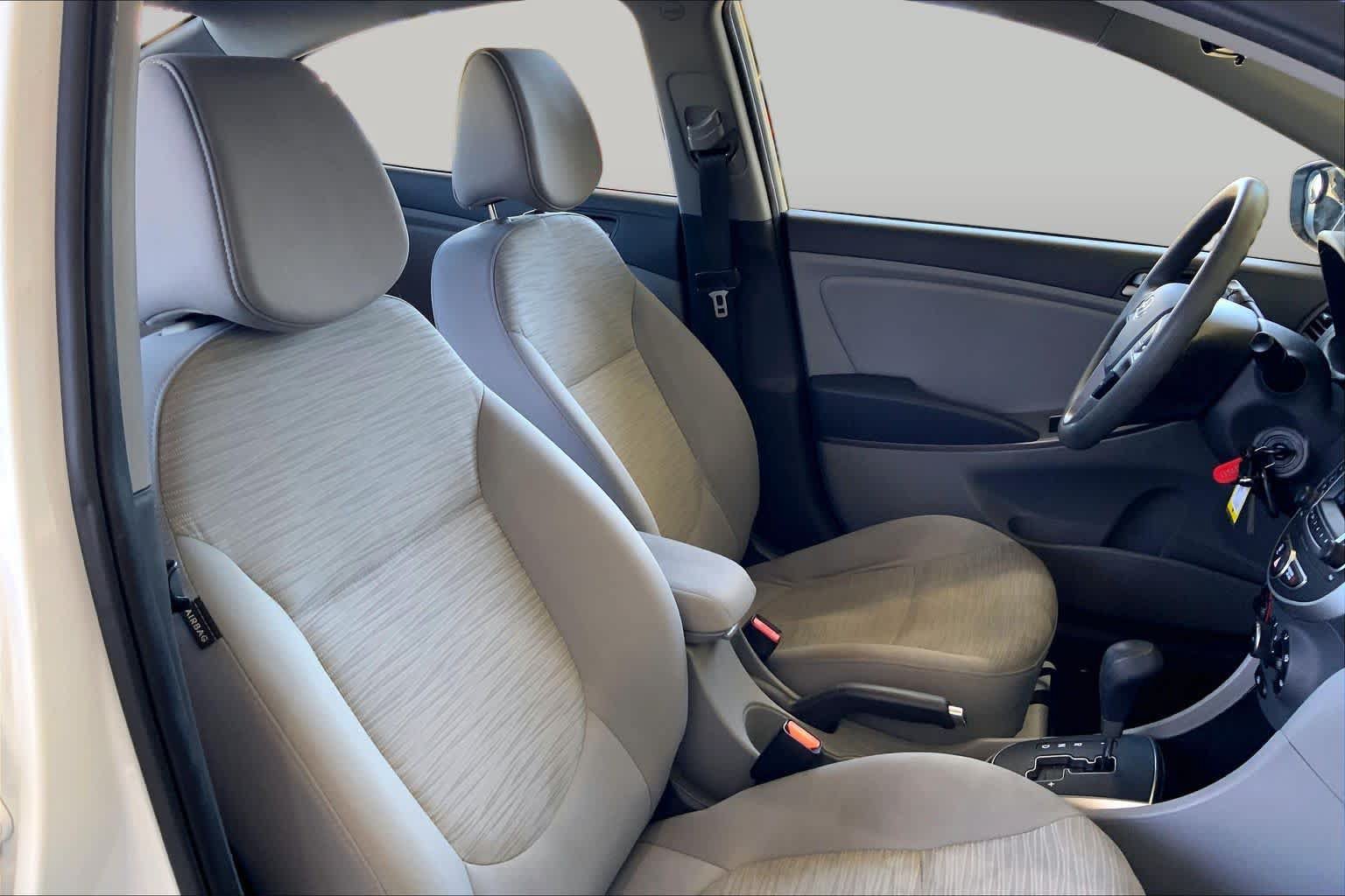 Used 2017 Hyundai Accent Value Edition FWD image 9
