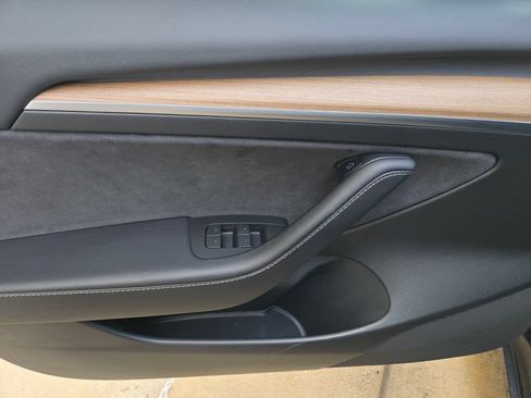 Used 2021 Tesla Model 3 Standard Range Plus RWD image 28