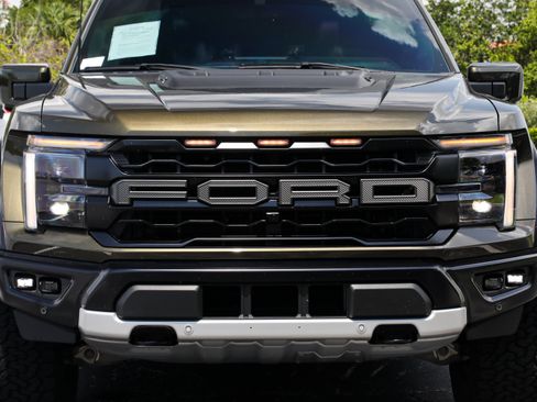 Used 2025 Ford F150 Raptor AWD/4WD image 9