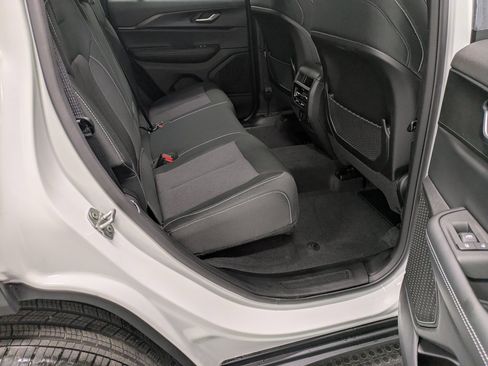 Used 2024 Jeep Grand Cherokee Limited w/ Luxury Tech Group II image 26