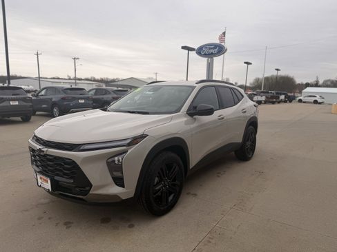 New 2026 Chevrolet Trax ACTIV FWD image 7