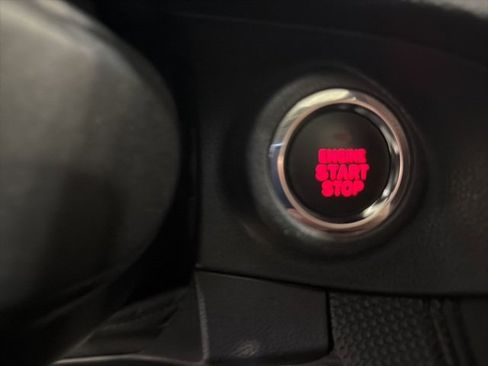 Used 2023 Subaru Forester Premium image 25