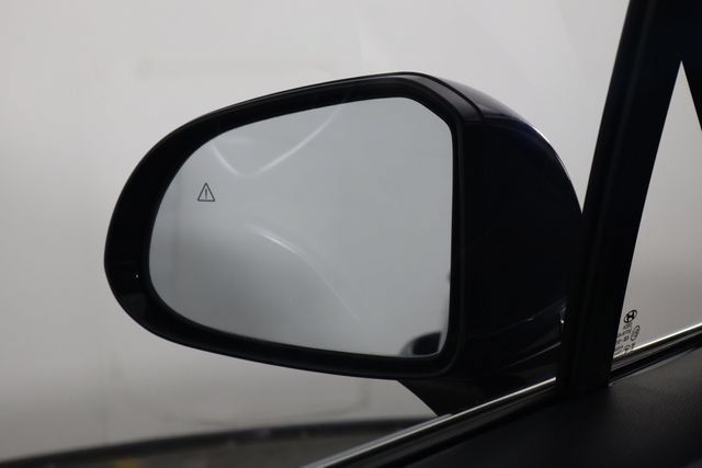 Used 2022 Hyundai Santa Fe SEL FWD image 35
