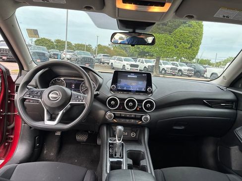 Used 2024 Nissan Sentra SV FWD image 22