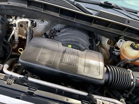 Used 2022 GMC Sierra 1500 SLT w/ X31 Off-Road Package image 34