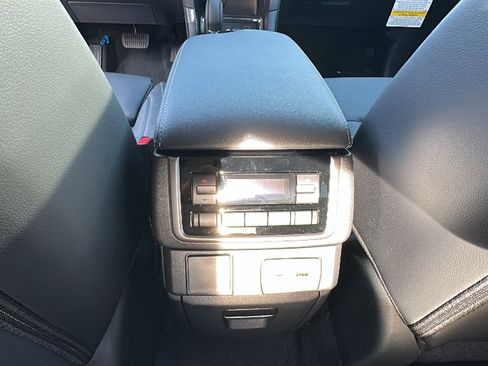 New 2026 Subaru Ascent Limited AWD/4WD image 25