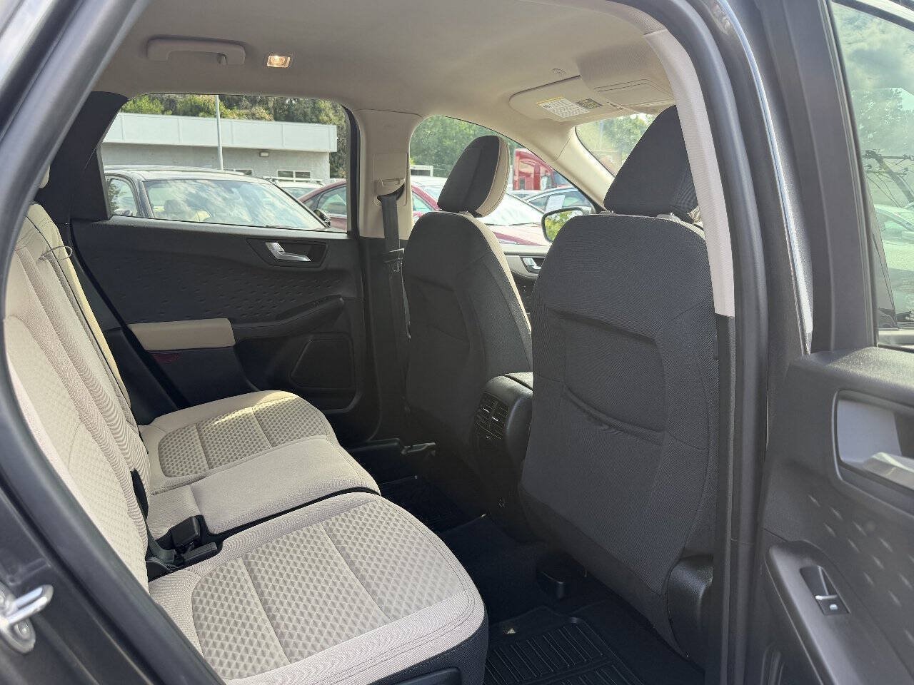 Used 2020 Ford Escape SE FWD image 14