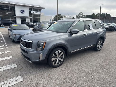 Used 2022 Kia Telluride S image 1