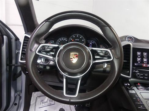 Used 2017 Porsche Cayenne GTS image 31