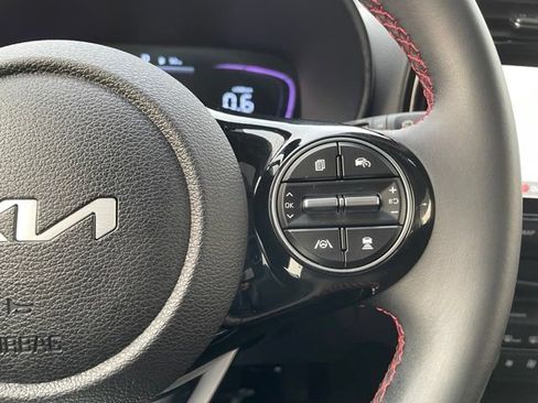 Used 2025 Kia Soul GT-Line w/ GT-Line Technology Package FWD image 16