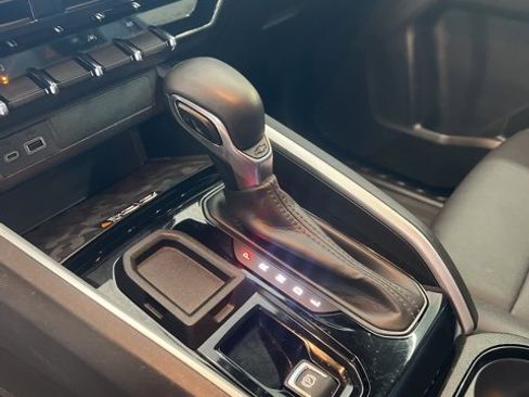 Used 2023 Chevrolet Colorado LT w/ LT Convenience Package III image 25