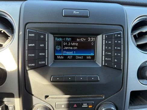 Used 2014 Ford F150 XLT w/ Equipment Group 302A Luxury image 31