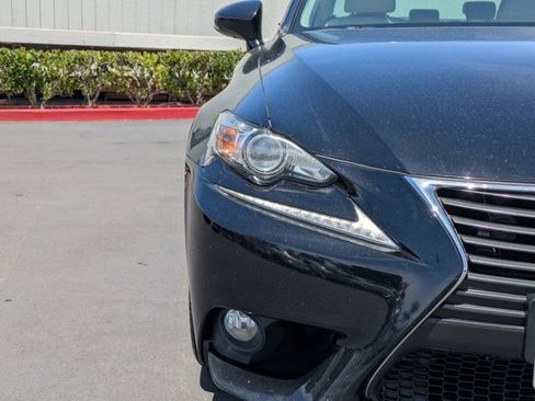 Used 2014 Lexus IS 250 RWD image 10