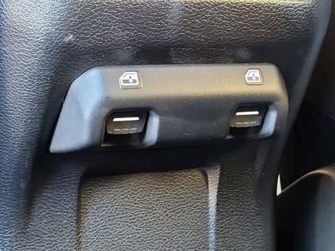 Used 2021 Jeep Wrangler Unlimited Sport image 17