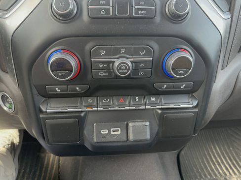 Used 2019 Chevrolet Silverado 1500 RST w/ All-Star Edition RWD image 12