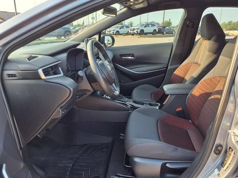 Used 2024 Toyota Corolla SE FWD image 6