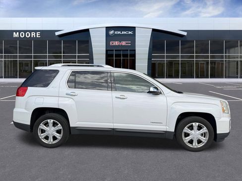Used 2017 GMC Terrain SLT w/ Open Road Package image 2