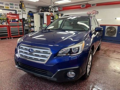 Used 2016 Subaru Outback 2.5i Premium AWD/4WD image 1